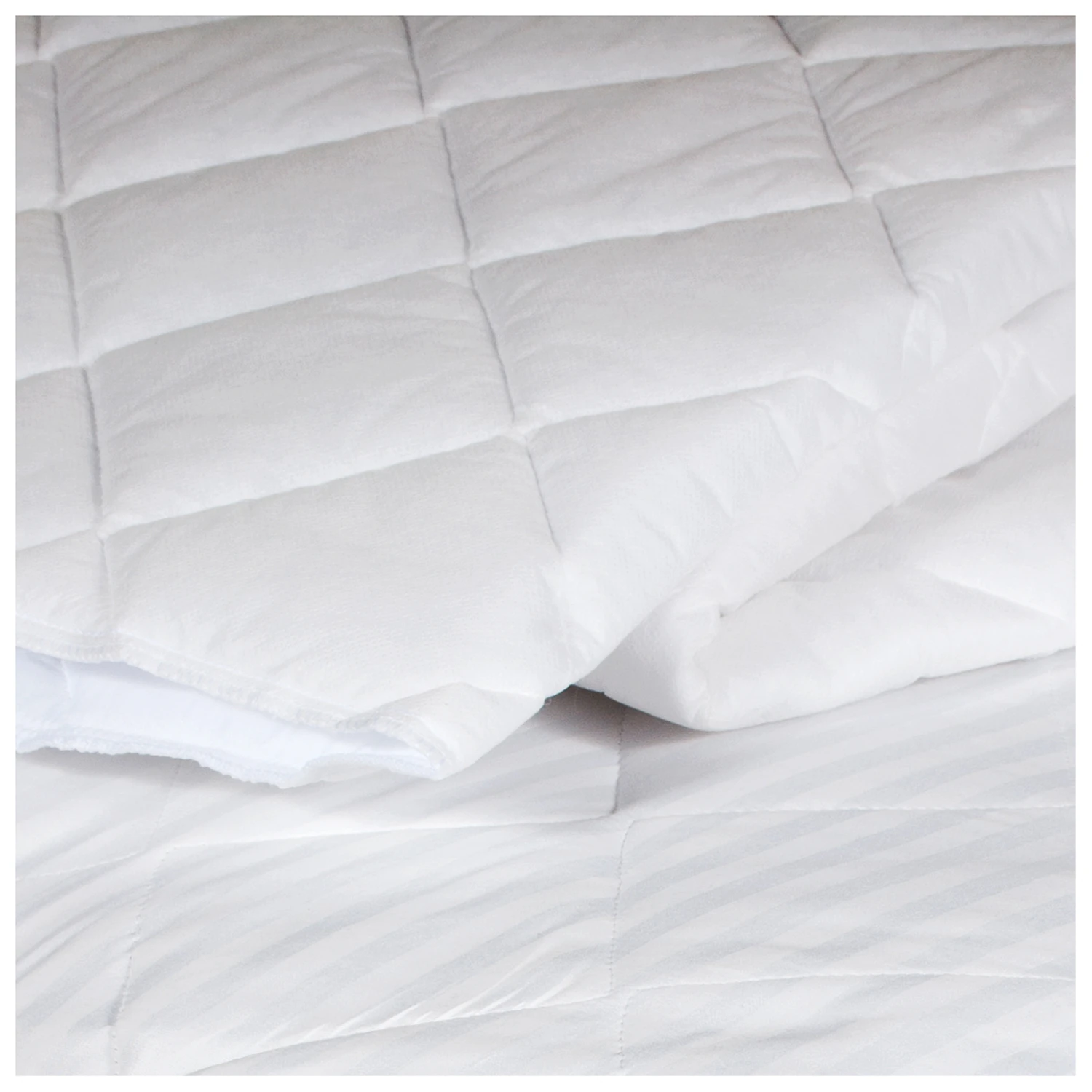 Cubre Colchón Ajustable King MF/TNT 90G - Imagen 3